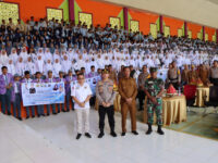 PJ Bupati Enrekang H.Baba Hadiri Deklarasi Pemilu Damai 2024 Putih Abu-abu Pelajar SMA SMK SLB Sederajat