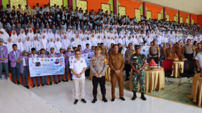 PJ Bupati Enrekang H.Baba Hadiri Deklarasi Pemilu Damai 2024 Putih Abu-abu Pelajar SMA SMK SLB Sederajat