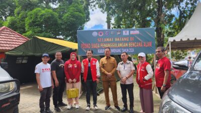 Peduli Korban Bencana, IKA Unhas dan IOF Enrekang Terjun Langsung Salurkan Logistik