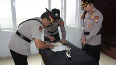 Kapolres Enrekang Pimpin Upacara Serah Jabatan Wakapolres Kompol Sulkarnain yang Pindah Tugas