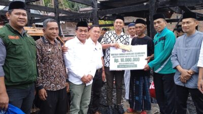 Bupati Enrekang Salurkan Bantuan untuk Korban Kebakaran di Desa Patondonsalu