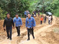 Bupati Enrekang Tinjau Titik Longsor dan Beberapa Lokasi Rawan di Bungin