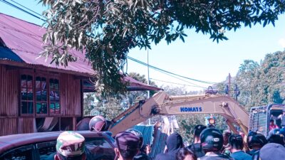 Eksekusi Rumah dan Lahan di Kelurahan Tenete Anggeraja, Sempat Diwarnai Ketegangan