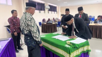 Rektor UNIMEN Lantik Direktur PPS dan Ketua Prodi Baru