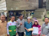 Baznas Enrekang Salurkan Bantuan Rehab Rumah Senilai 10 Juta di Kecamatan Cendana