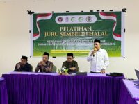 Pertama di Enrekang, Halal Center UNIMEN Pelopori Pelatihan Juru Sembelih Halal
